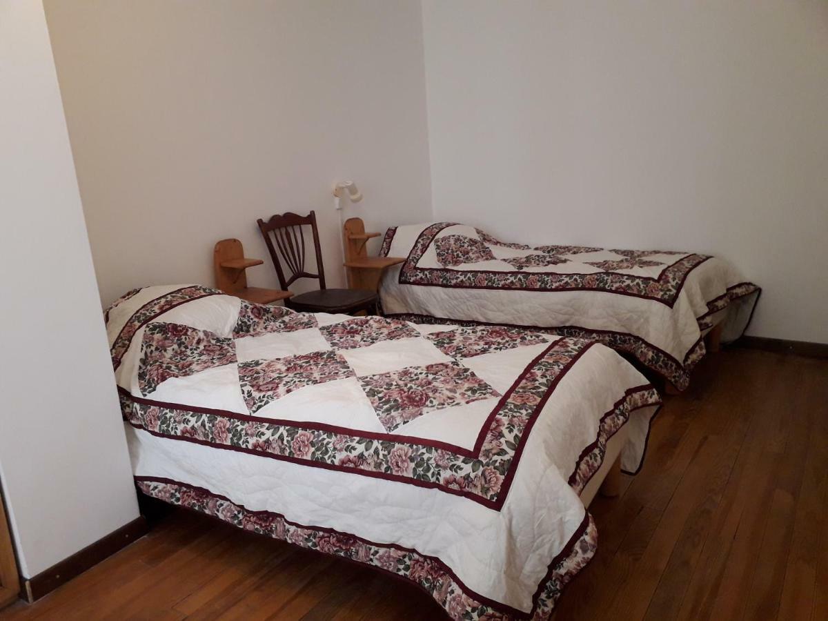 Auberge Du Prieure Saint-André-de-Rosans Quarto foto
